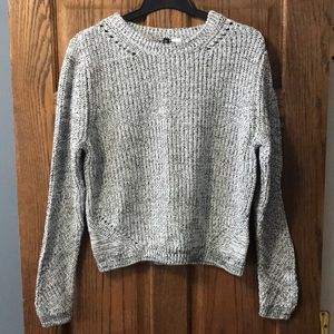 Black and white heavy pullover sweater